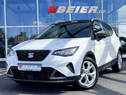Weiß ('candy' weiss) Gebraucht 2024 Seat Arona FR SUV | 18.390 € (Guter Preis)
