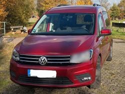 Rot Gebraucht 2017 VW Caddy Maxi Comfortline Van / Kleinbus | 21.999 € (Guter Preis)