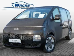 Abyss black Gebraucht 2024 Hyundai Staria Trend Van | 47.677 € (Superpreis)