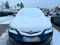 Blau Gebraucht 2012 Opel Astra Kombi | 4.450 €
