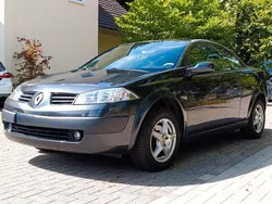 Grau Gebraucht 2005 Renault Mégane II Coupé | 1.499 € (Fairer Preis)