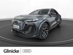 Grau Neu 2025 Audi Q6 Sportback e-tron Sport SUV | 89.930 €