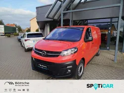 Rot Neu 2024 Opel Vivaro-e Combi Edition Van | 31.480 €