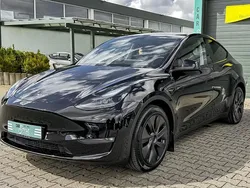 Schwarz metallic Gebraucht 2024 Tesla Model Y Long Range AWD SUV | 40.820 € (Etwas zu teuer)