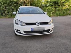 Weiß Gebraucht 2015 VW Golf VII Cup Kleinwagen | 10.150 € (Fairer Preis)