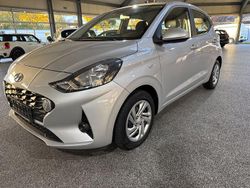 Grau Gebraucht 2021 Hyundai i10 Select Kleinwagen | 9.980 € (Guter Preis)