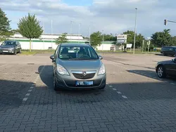 Braun Gebraucht 2013 Opel Meriva Van / Kleinbus | 2.500 € (Guter Preis)