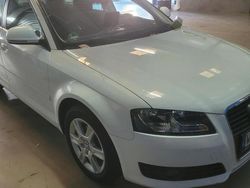 Weiß Gebraucht 2010 Audi A3 Limousine | 4.950 €