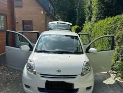 Weiß Gebraucht 2009 Daihatsu Sirion Kleinwagen | 2.250 € (Fairer Preis)