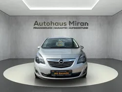 Silber Gebraucht 2012 Opel Meriva Innovation Van / Kleinbus | 6.999 € (Fairer Preis)