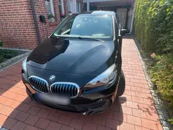 Schwarz Gebraucht 2018 BMW 225 Van / Kleinbus | 14.000 € (Superpreis)