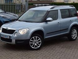 Blau Gebraucht 2012 Skoda Yeti Plus Edition SUV | 3.390 € (Superpreis)
