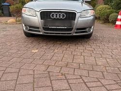 Grau Gebraucht 2007 Audi A4 Limousine | 3.899 € (Fairer Preis)