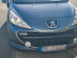 Grau Gebraucht 2009 Peugeot 207 Kleinwagen | 2.250 € (Guter Preis)