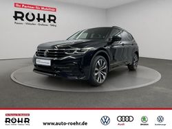 Deep black perleffekt Gebraucht 2024 VW Tiguan Allspace R-line SUV | 42.850 € (Fairer Preis)