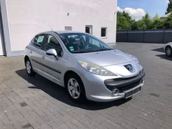 Grau Gebraucht 2008 Peugeot 207 Urban Move Limousine | 1.690 € (Fairer Preis)