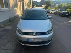 Silber Gebraucht 2014 VW Touran Van / Kleinbus | 5.400 € (Guter Preis)