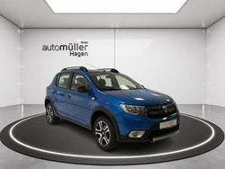 Blau sky Gebraucht 2018 Dacia Sandero Celebration Limousine | 10.290 € (Fairer Preis)