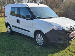 Polarweiss Gebraucht 2018 Opel Combo Van / Kleinbus | 9.450 € (Guter Preis)