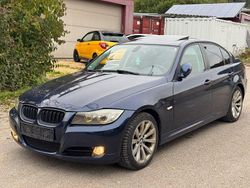 Blau Gebraucht 2011 BMW 328 Limousine | 6.200 €