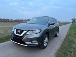 Grau Gebraucht 2019 Nissan X-Trail N-Connecta SUV | 12.000 €