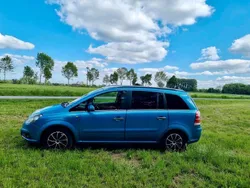 Blau Gebraucht 2006 Opel Zafira Van / Kleinbus | 3.599 € (Teuer)