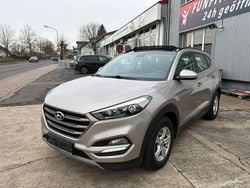 Weiß Gebraucht 2016 Hyundai Tucson Trend SUV | 10.499 € (Guter Preis)