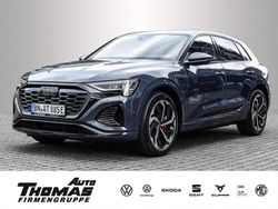 Plasmablau metallic Gebraucht 2024 Audi Q8 e-tron S-Line SUV | 69.980 € (Fairer Preis)
