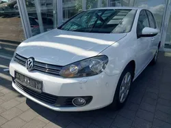 Weiß Gebraucht 2010 VW Golf VI Comfortline Limousine | 4.250 € (Guter Preis)