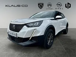 Weiß Gebraucht 2021 Peugeot 2008 SUV | 19.900 € (Etwas zu teuer)