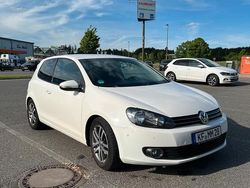 Weiß Gebraucht 2009 VW Golf VI Limousine | 4.900 € (Fairer Preis)