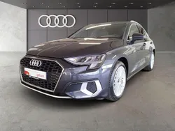 Grau Gebraucht 2024 Audi A3 Sportback Advanced Limousine | 30.199 € (Guter Preis)