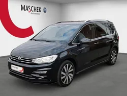 Deep black perleffekt Gebraucht 2023 VW Touran R-line Van / Kleinbus | 30.440 € (Superpreis)