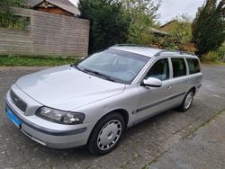 Grau Gebraucht 2001 Volvo 240 Kombi | 1.500 €