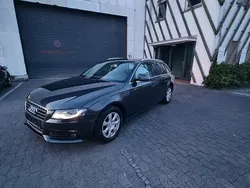 Grau Gebraucht 2009 Audi A4 Attraction Kombi | 3.390 € (Guter Preis)