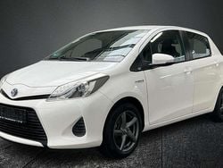 Weiß Gebraucht 2012 Toyota Yaris Hybrid Life Limousine | 8.400 € (Guter Preis)