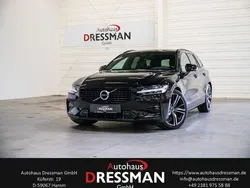 Onyx black / metallic Gebraucht 2021 Volvo V60 R-Design Kombi | 34.980 € (Teuer)
