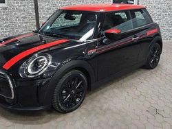 Schwarz Gebraucht 2023 Mini Cooper Resolute Edition Kleinwagen | 23.000 € (Fairer Preis)