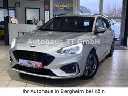Silber Gebraucht 2020 Ford Focus ST-Line Kombi | 14.850 € (Fairer Preis)