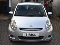 Silber Gebraucht 2011 Daihatsu Sirion Kleinwagen | 5.990 € (Teuer)