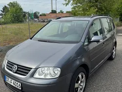 Grau Gebraucht 2005 VW Touran Highline Van / Kleinbus | 3.050 € (Etwas zu teuer)
