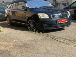 Schwarz Gebraucht 2005 Toyota Avensis Kombi | 2.900 € (Teuer)