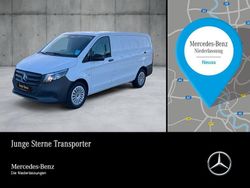 Weiß Gebraucht 2024 Mercedes Vito Van / Kleinbus | 38.056 € (Teuer)