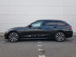 Schwarz Gebraucht 2022 BMW 318 Kombi | 26.900 € (Fairer Preis)