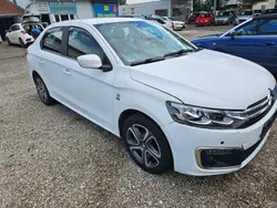 Weiß Gebraucht 2017 Citroën C-Elysee I PureTech Limousine | 5.499 € (Fairer Preis)