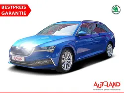 Blau Gebraucht 2020 Skoda Superb SportLine Kombi | 23.990 € (Fairer Preis)