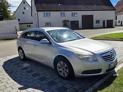Silber Gebraucht 2009 Opel Insignia Kombi | 2.000 € (Etwas zu teuer)