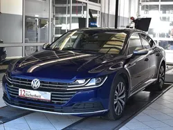 Blau Gebraucht 2018 VW Arteon Elegance Limousine | 24.940 € (Etwas zu teuer)