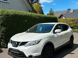 Weiß Gebraucht 2016 Nissan Qashqai SUV | 11.500 € (Guter Preis)