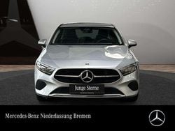 Hightechsilber Gebraucht 2024 Mercedes A200 Progressive Limousine | 27.790 € (Guter Preis)